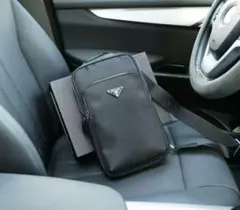 PRADA ブラック ショルダーバッグ