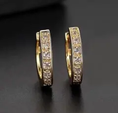 フープピアス　ゴールド　ジルコニア　シンプル　メンズ　レディース　美品　新品