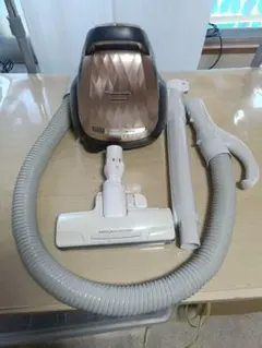 Panasonic 電気掃除機 MC-PL18GE4-N 2017年製のサムネイル