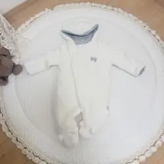 試着のみ、ほぼ新品、防寒着　くま耳　フード付きベビーアウター　カバーオール