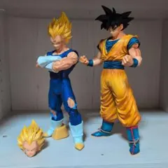 ドラゴンボール　グランディスタ　ベジータ　孫悟空のサムネイル