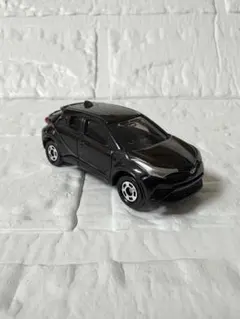 トミカ トイザらスオリジナル トヨタ C-HR ブラック ミニカー