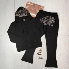 Item thumbnail for item b60fc750-57ff-4e3a-ad15-4615613445d7