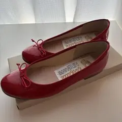【ほぼ新品】ファルファーレ　レッド エナメル バレエシューズ