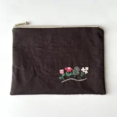 花刺繍ファスナーポーチ ハンドメイド