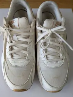 Nike ホワイト スニーカー