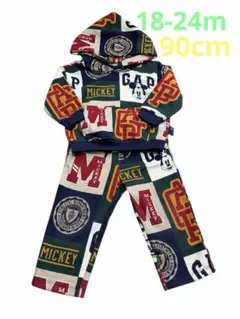 Baby GAPミッキー総柄トレーナー・パンツセット