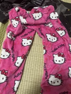 キティちゃんのズボン