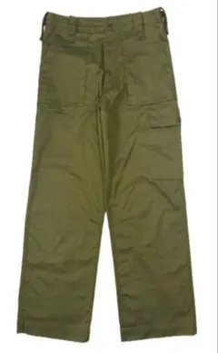 ミリタリーカーゴパンツ