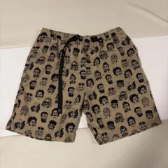 美品　gym master XL ショートパンツ　総柄のサムネイル