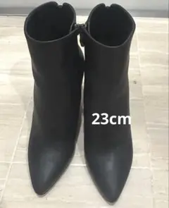 値下げ　ダイアナ　DIANA 黒 レザー ポインテッドトゥ ブーティ 23cm