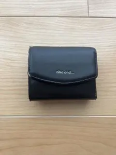 niko and ... ブラック 三つ折り財布