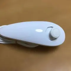 【匿名　送料無料】442-57家庭用ゲーム機　任天堂Wiiヌンチャクホワイト