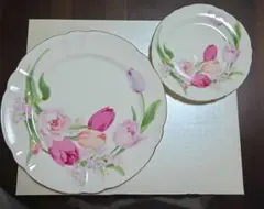 チューリップ柄 プレートセットのサムネイル
