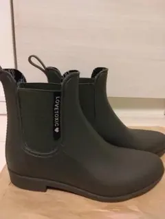 LOVETOXIC オリーブグリーン サイドゴアレインブーツ　【Mサイズ】