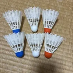 バトミントン中古シャトル10球 - メルカリ