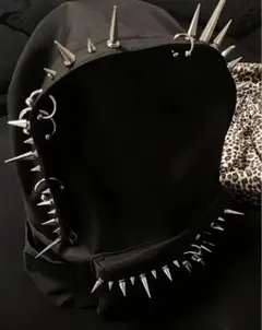 トゲトゲリュック ブラック