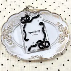 265♡ ホイップデコ トレカケースデコ バレエコアリボン y2k 黒 スタッズ