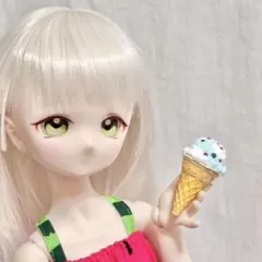 Item thumbnail for item 00c6b34e-2a12-434c-862d-61338c3d18e5