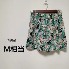 ☆美品　М相当　キュロット　ショートパンツ　ボタニカル　2506