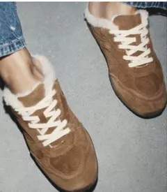 美品 ZARA ブラウンスエード スニーカー