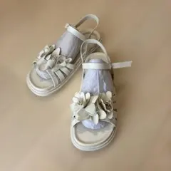 【新品】ZARA フラワーモチーフ サンダル ホワイト 37 ZARA 23.5のサムネイル