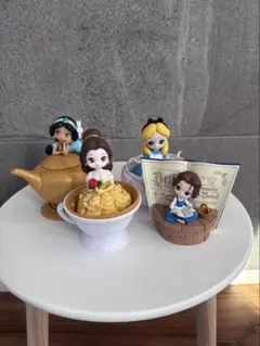 ディズニープリンセス フィギュア　4体セット　カプセルトイ　Qposket