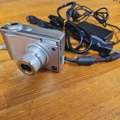 FUJIFILM FinePix F11 コンパクトデジタルカメラ シルバー 楽天市場】FUJIFILM FinePix F11の通販