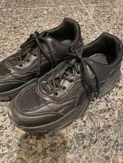 厚底ブラック スニーカー Lサイズ　約23.5〜24cm