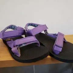 値下げ中〜teva レディース　サンダル　23cmのサムネイル
