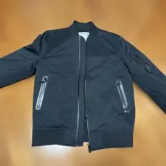 ブラック ジップアップ ジャンパー