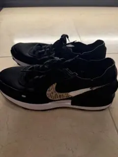 Nike ブラック スニーカー レオパード柄