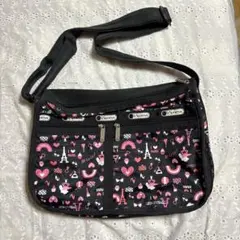 LeSportsac レスポートサック　ショルダーバッグ　黒系ピンクで可愛い