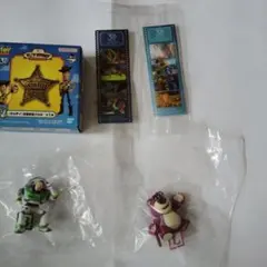 一番くじトイ・ストーリーF賞ウッディの保安官バッチ G賞ミニフィギュア