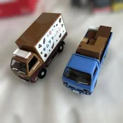キムラヤベーカリー 、久米家具店　ミニカー 2台セット　難あり商品になります。