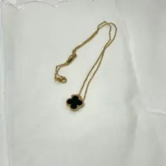 フラワー　クローバー　ネックレス　黒　オニキス　ゴールドのサムネイル