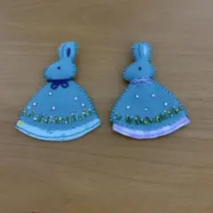 ウサギのフェルトブローチ2個セット
