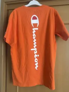 Champion オレンジ色T-シャツ