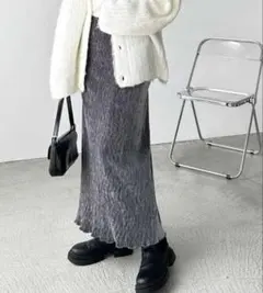 【新品未使用】GeeRAベロアプリーツバックスリットロングタイトスカート