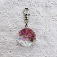 【SALE】 花びら&ホロ ラウンドキーホルダー 猫 パープル ミニキーホルダー