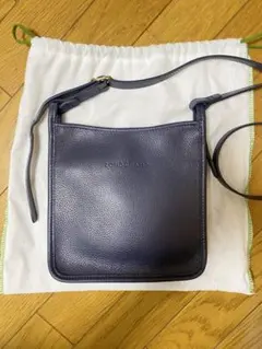 極美品 ロンシャン ショルダーバッグ ルフローネ クロスボディ　ネイビー　レザー