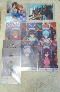 エヴァンゲリオン クリアファイル3枚、ビジュアルシート7枚、ビジュアルボード1枚