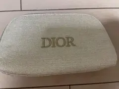 Dior ディオール　クリスマスコフレポーチ　ノベルティのサムネイル
