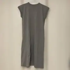 グレー ノースリーブ ワンピース