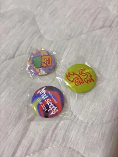 back number 缶バッジ 3種セット - メルカリ