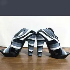 値下げ！♢UNITED NUDE♢新品♢アムステルダムで購入♢