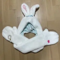 ディズニー　白うさぎ　マフラーキャップ