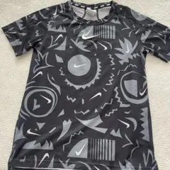 NIKE サッカーシャツ ブラック 総柄 150 位のサムネイル
