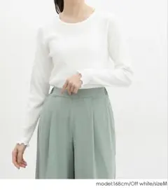 ハニーズ メロー使いクルーＴシャツ　オフホワイト　M