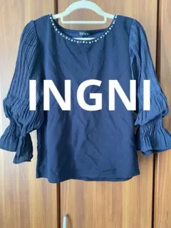 INGNI ビジュー付き フリル袖 トップス